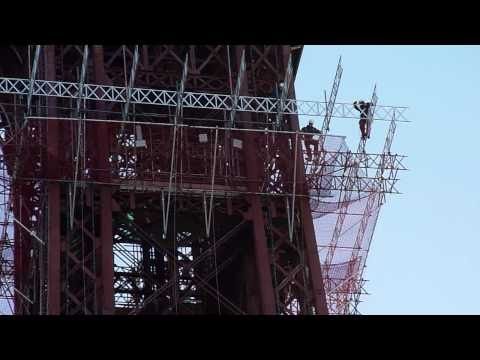 Video of the day: Blackpool Tower Spidermen