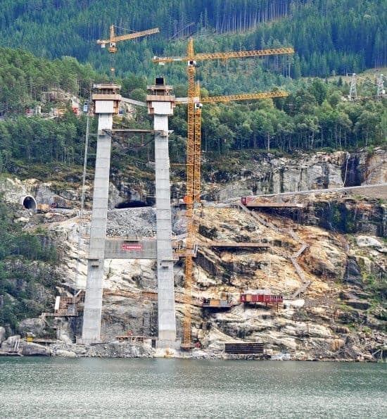 Harsco helps major new bridge span Norwegian fjord
