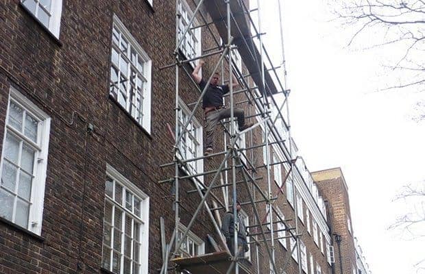 Scaffolder caught on film working dangerously