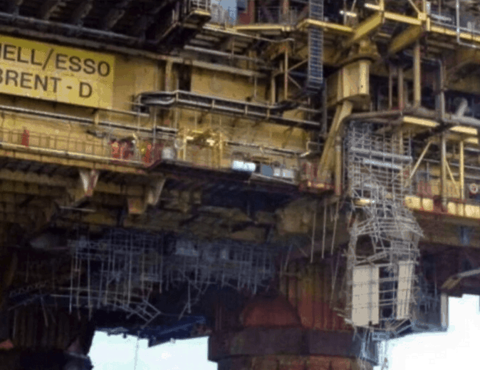 Pictures: Offshore storm damages scaffolding