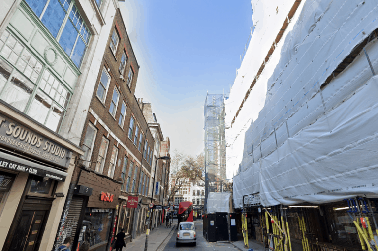Scaffolder Seriously Injured After Fall In London