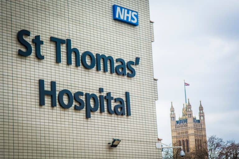 Leach’s donates anti-virus air cleaner to St.Thomas’s NHS Hospital