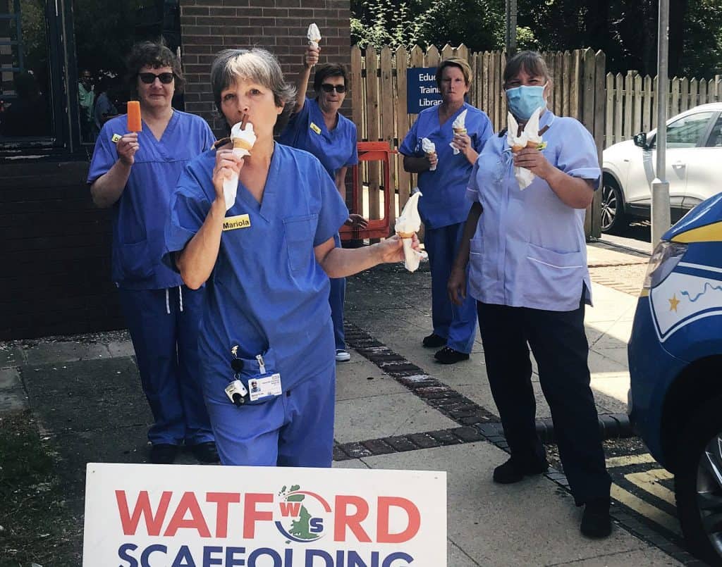 Watford Scaffolding hands out ice creams to NHS staff