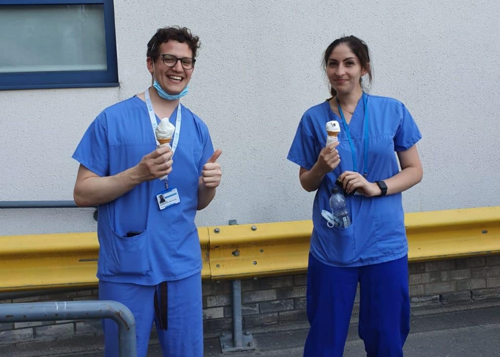 Watford Scaffolding hands out ice creams to NHS staff