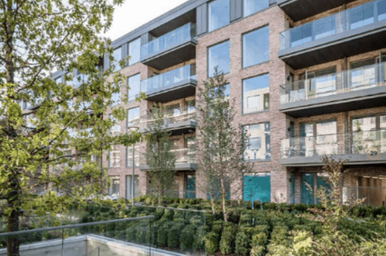 Site closes after scaffolder reports COVID symptoms