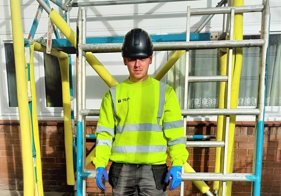 Scaffolder’s Fight for Cancer Research UK
