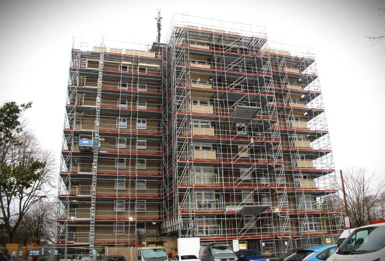SDS has made extensive use of the world-renowned Layher Allround system while carrying out a high-rise refurbishment project to Havant Towers, located in Havant, Hampshire. 