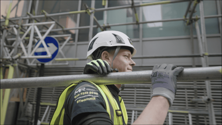 M R Scaffolding Services Ltd, have been working on a ground-breaking equipment collaboration with scaffolding suppliers, Leach’s. The new BIGBEN Deluxe 5-Fingered Ultra Helping Hand Harness.
