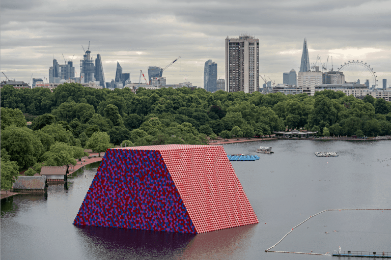 Coventry Scaffolding collaborates with artist on major work in Hyde Park