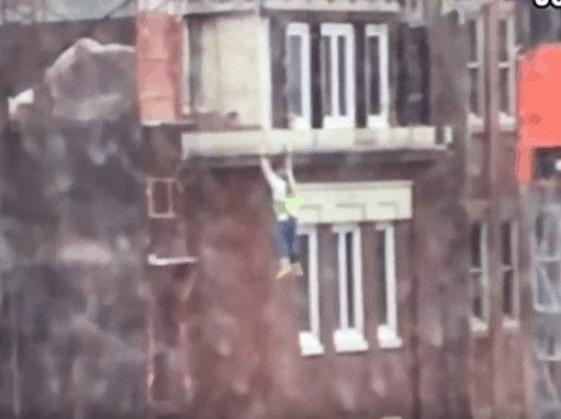 Video: Wind brings down scaffolding in the USA | ScaffMag.com