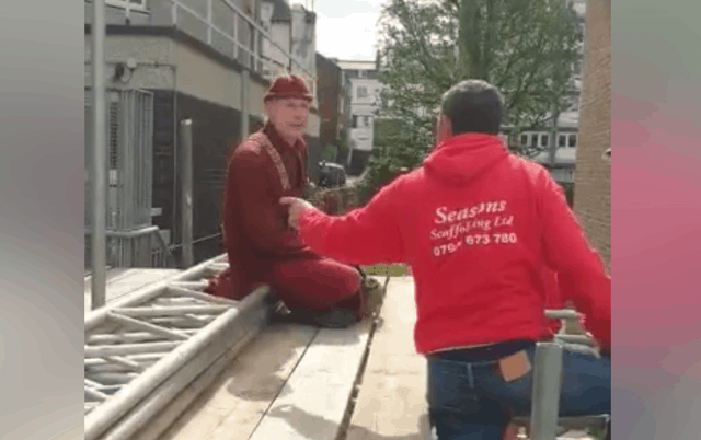 protestor stopping scaffolders