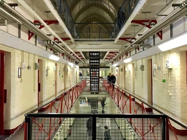 scaffolding industry trade body visits prison