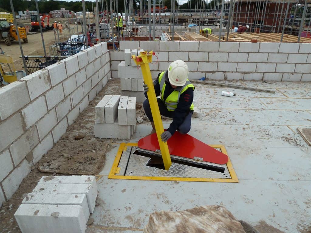 Contractors can now access Plettac Matrix System and TRAD SafetyDeck from a single source