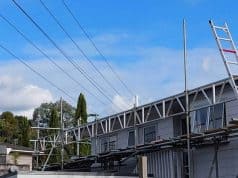 A scaffolder who suffered a severe electric shock on-site in West Auckland, New Zealand has come off life support despite suffering horrific injuries. 
