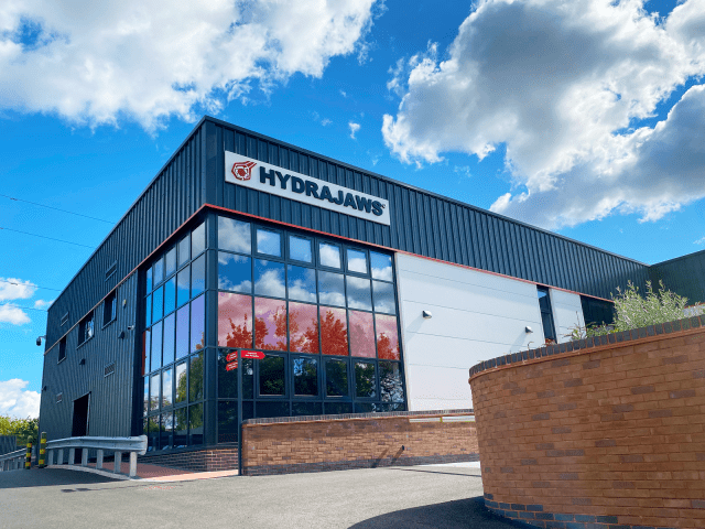 Hydrajaws, the world's largest manufacturer of hydraulic pull test for load testing scaffold anchors has relocated its global HQ to Tamworth.