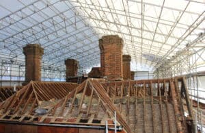 Fast Fix Scaffolding and Layher UK collaboration showcases advanced scaffolding in landmark restoration. Learn about the challenges overcome at the London Temple project.