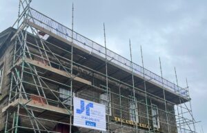 JR Scaffold Services, a division of The JR Group and one of Scotland’s largest scaffolding providers has successfully completed a significant town centre roofing project