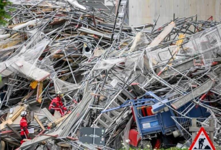 Swiss Scaffolding Collapse Kills Three