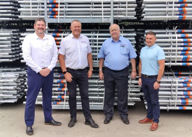 Scafom-rux UK has officially announced a new partnership with St Helens Plant, a leading scaffolding supplier and repair specialist in the UK.