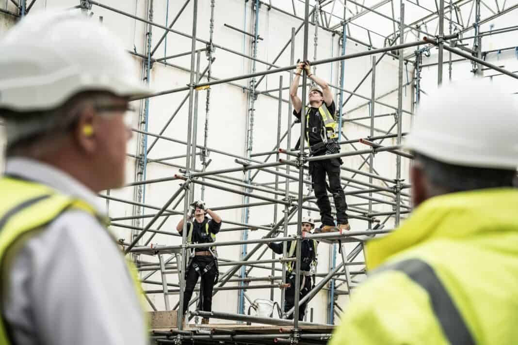 The National Access and Scaffolding Confederation (NASC) and the Construction Industry Scaffolders Record Scheme (CISRS) have urged the UK government to address a severe scaffolding skills shortage by adding scaffolders to the country’s shortage occupation list.