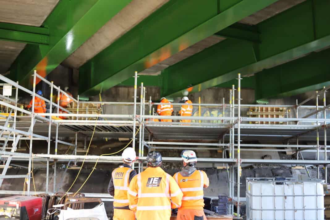 Worksop-based IE Access was appointed to deliver a full temporary access solution beneath the bridge to enable these essential repairs.