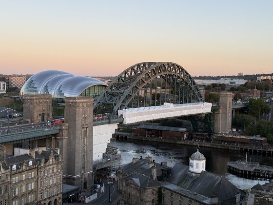 Scaffolders from Infrastructure Site Services Ltd and Final Seal – Shrink Wrap Specialists have completed another key stage of the Tyne Bridge restoration project.