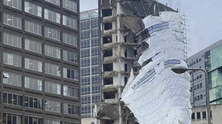 Building and scaffolding partially collapses in Manchester city centre
