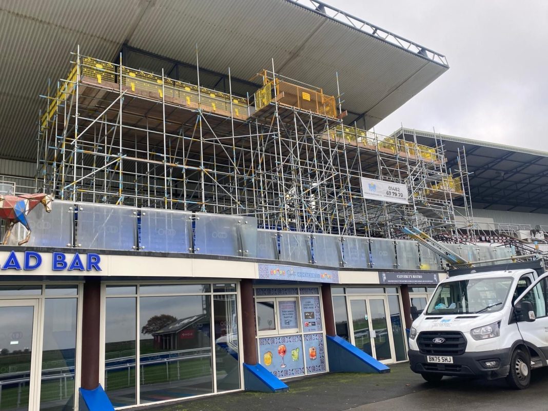 Hull scaffolding firm saved after difficult trading period