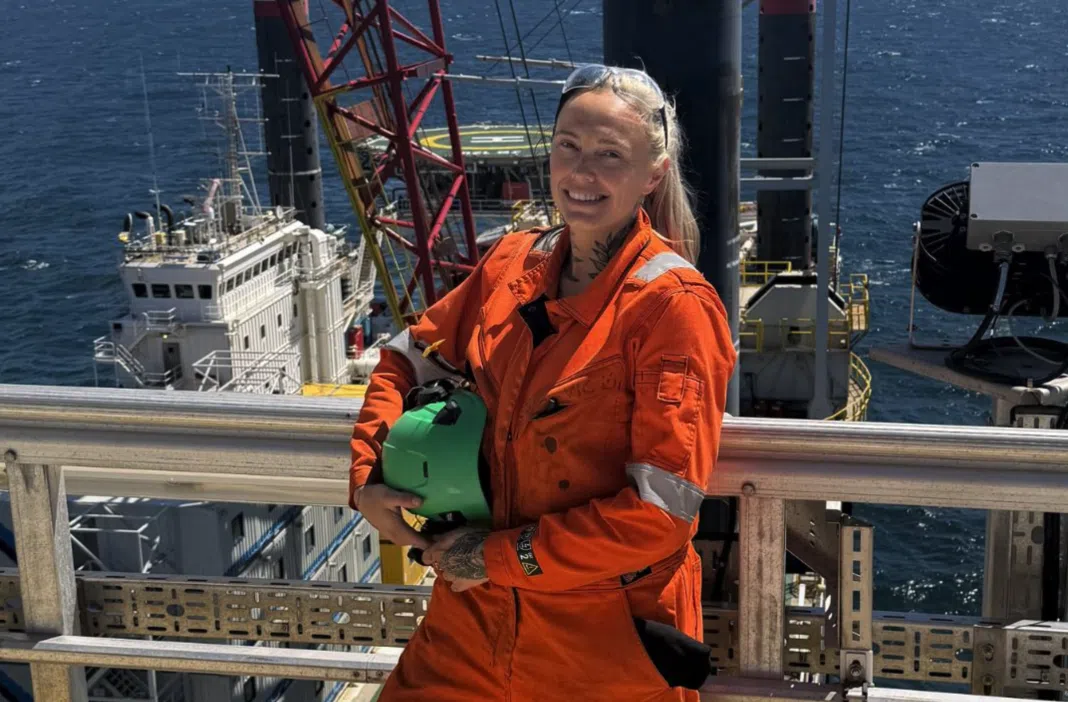 Advanced offshore scaffolder Vicky Welch is launching ScaffoldHers Podcast to share real stories from women working in scaffolding.
