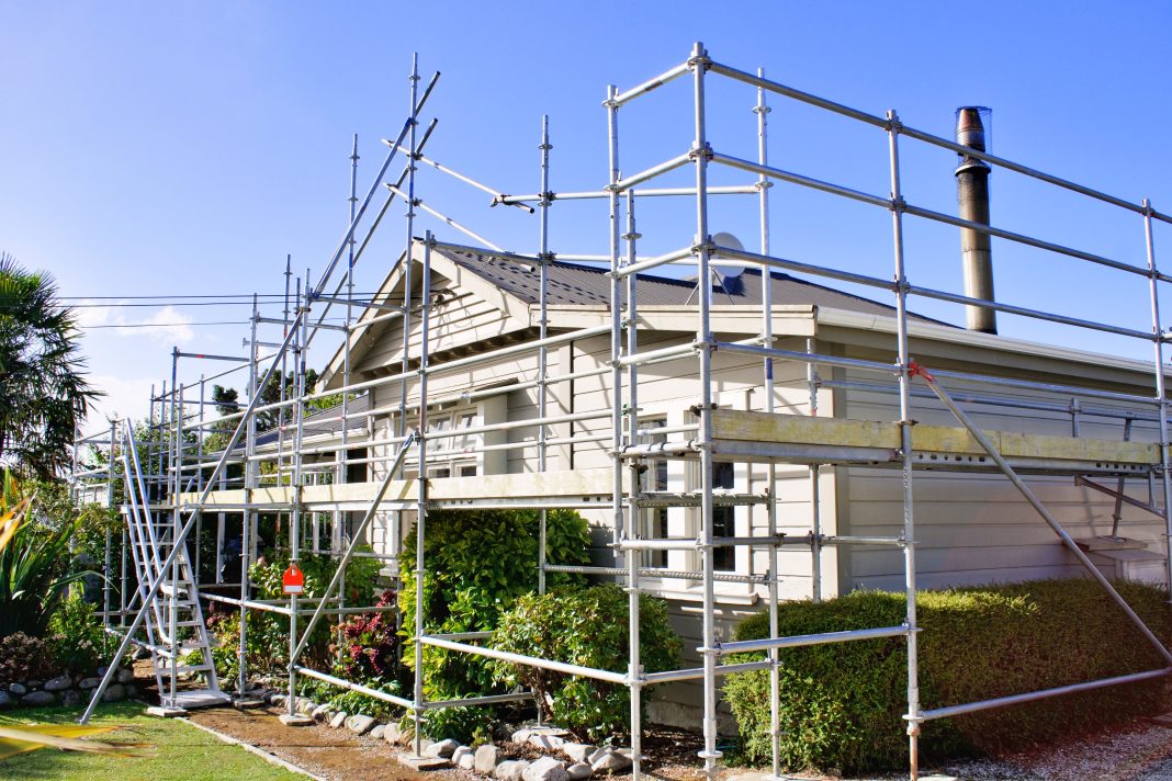 New Zealand's workplace safety regulator will take control of scaffolding Certificates of Competence from the industry body that has administered them for almost 20 years, saying certification decisions should sit apart from membership and commercial interests.